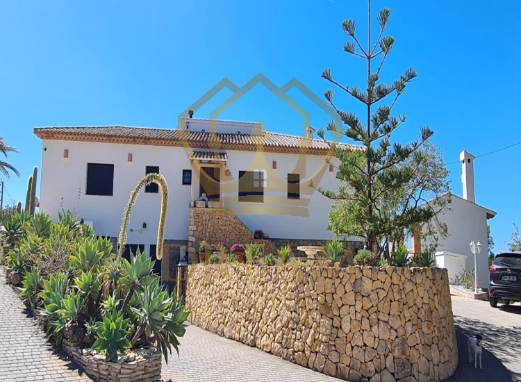 14 Finestrat, 4 Bedrooms Bedrooms, ,3 BathroomsBathrooms,Villa,For Sale,Finestrat,1002