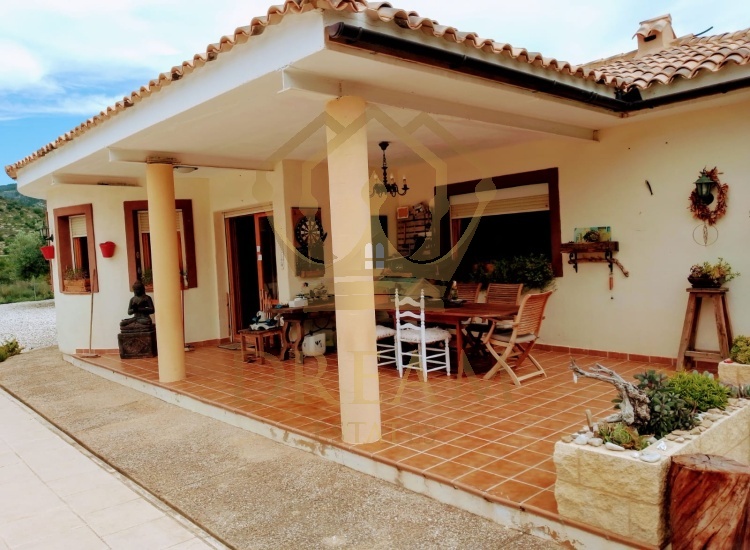 Relleu, 3 Bedrooms Bedrooms, ,2 BathroomsBathrooms,Villa,For Sale,Relleu,1011