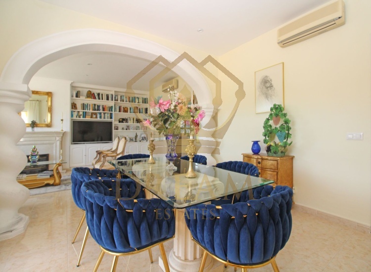 Moraira, 3 Bedrooms Bedrooms, ,3 BathroomsBathrooms,Villa,For Sale,Moraira,1020