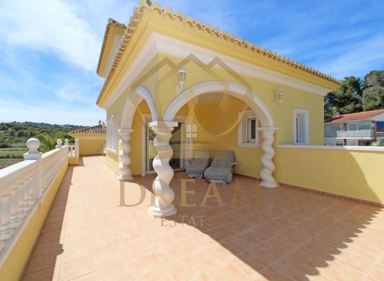 Moraira, 3 Bedrooms Bedrooms, ,3 BathroomsBathrooms,Villa,For Sale,Moraira,1020