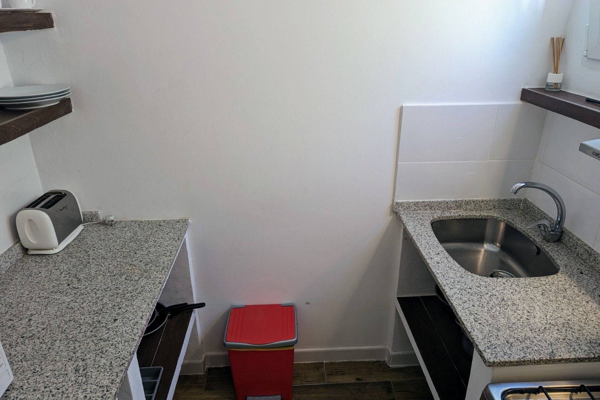 11 Bedrooms Bedrooms, ,8 BathroomsBathrooms,Villa,For Sale,1038