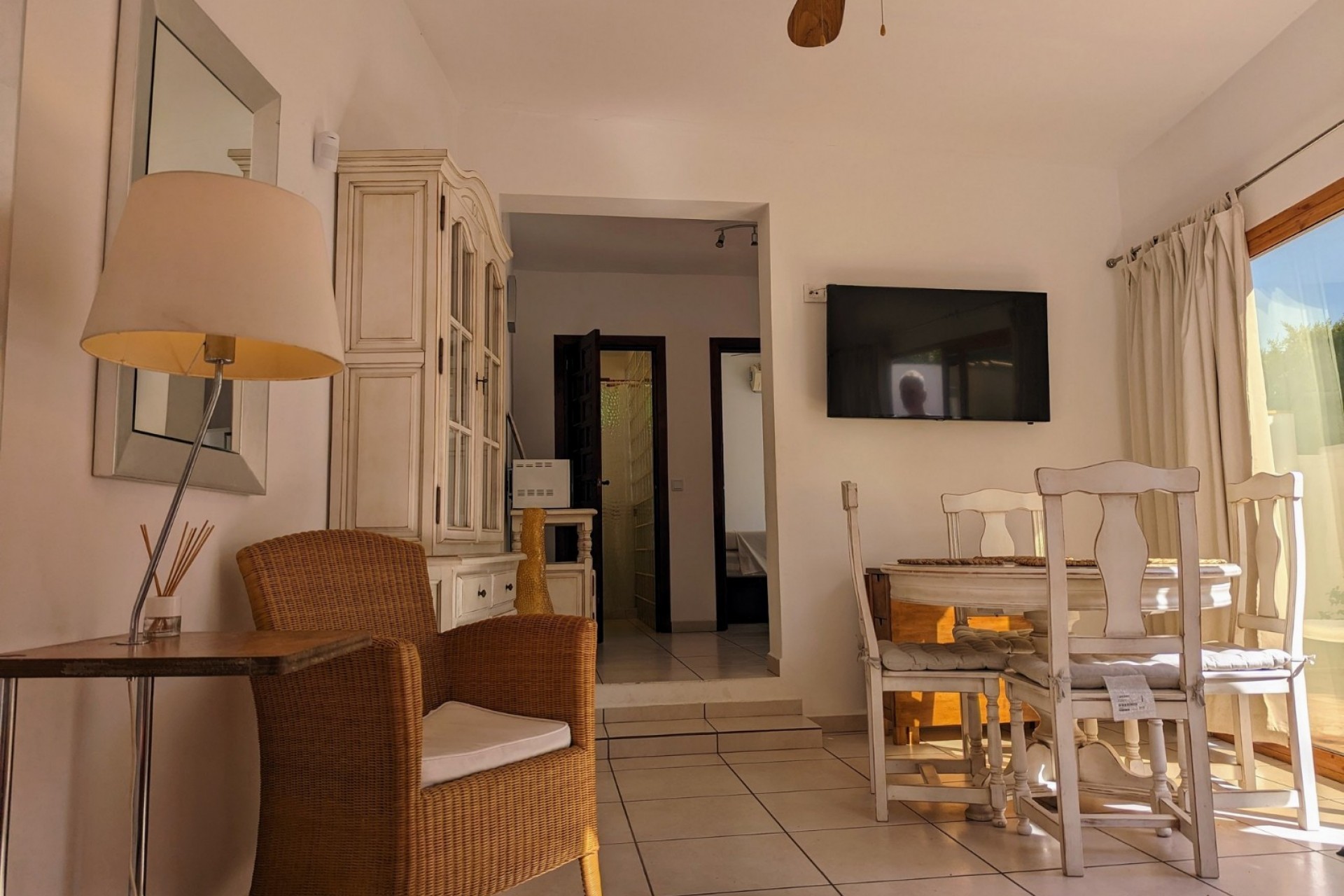 11 Bedrooms Bedrooms, ,8 BathroomsBathrooms,Villa,For Sale,1038