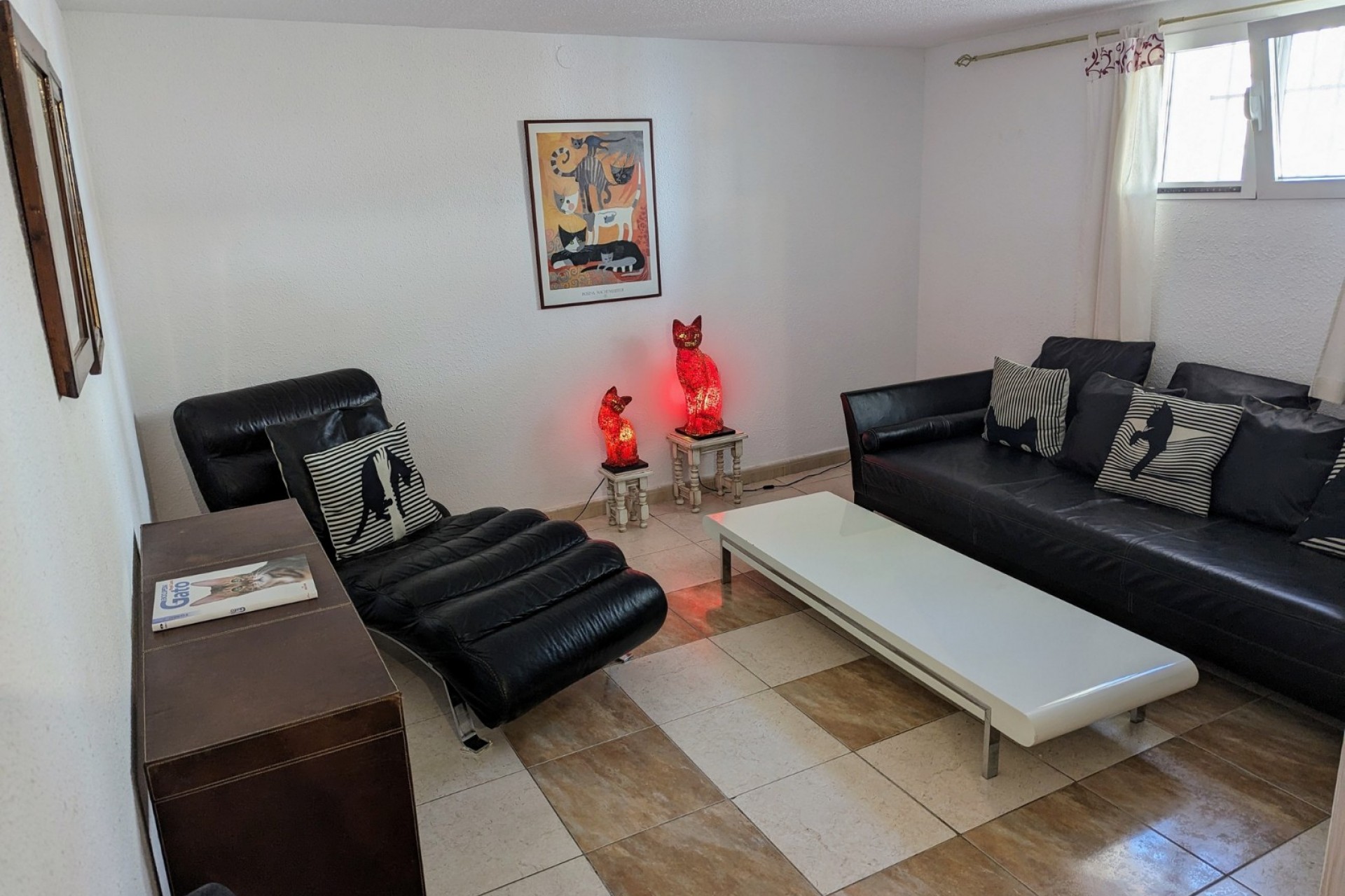 11 Bedrooms Bedrooms, ,8 BathroomsBathrooms,Villa,For Sale,1038