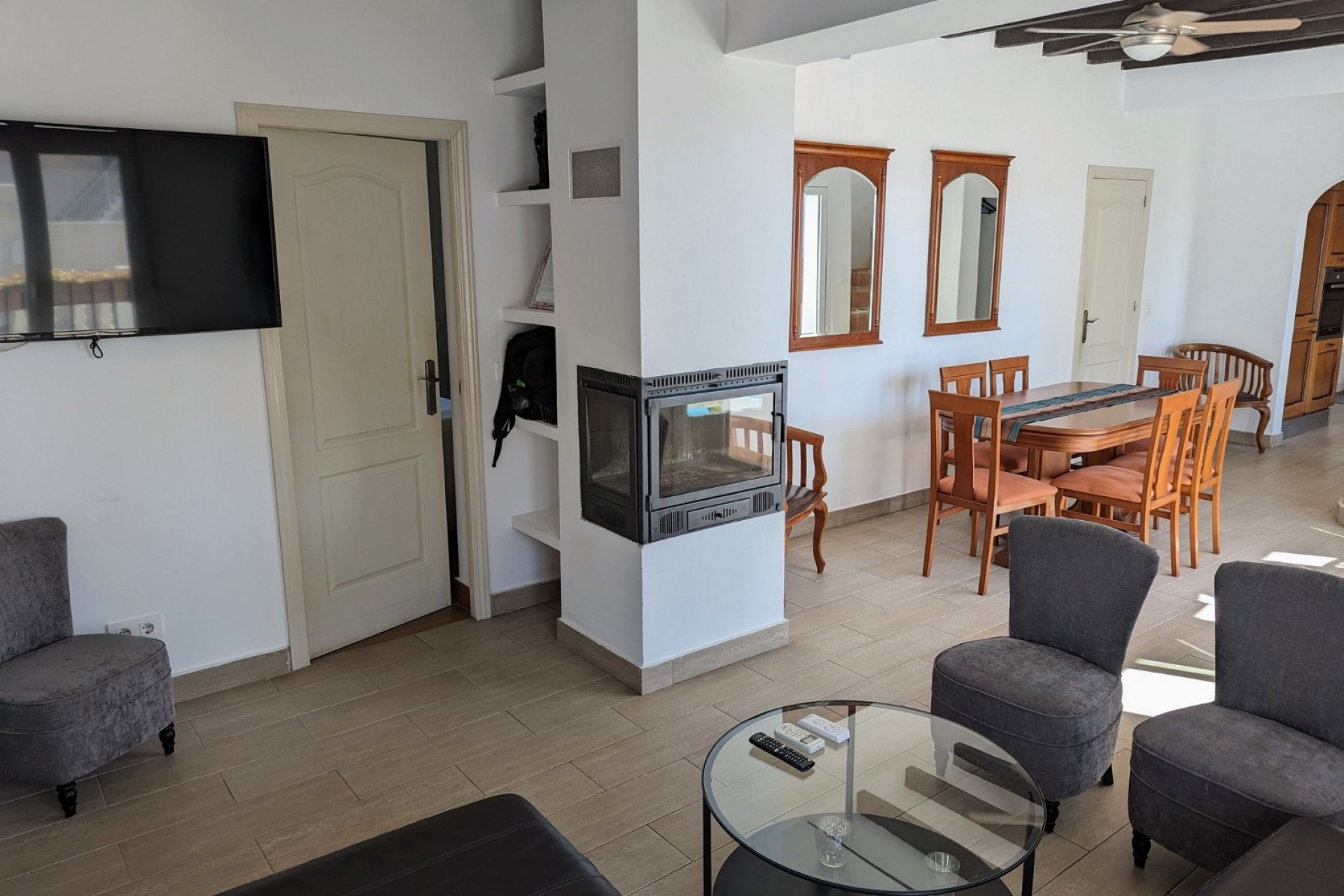 11 Bedrooms Bedrooms, ,8 BathroomsBathrooms,Villa,For Sale,1038