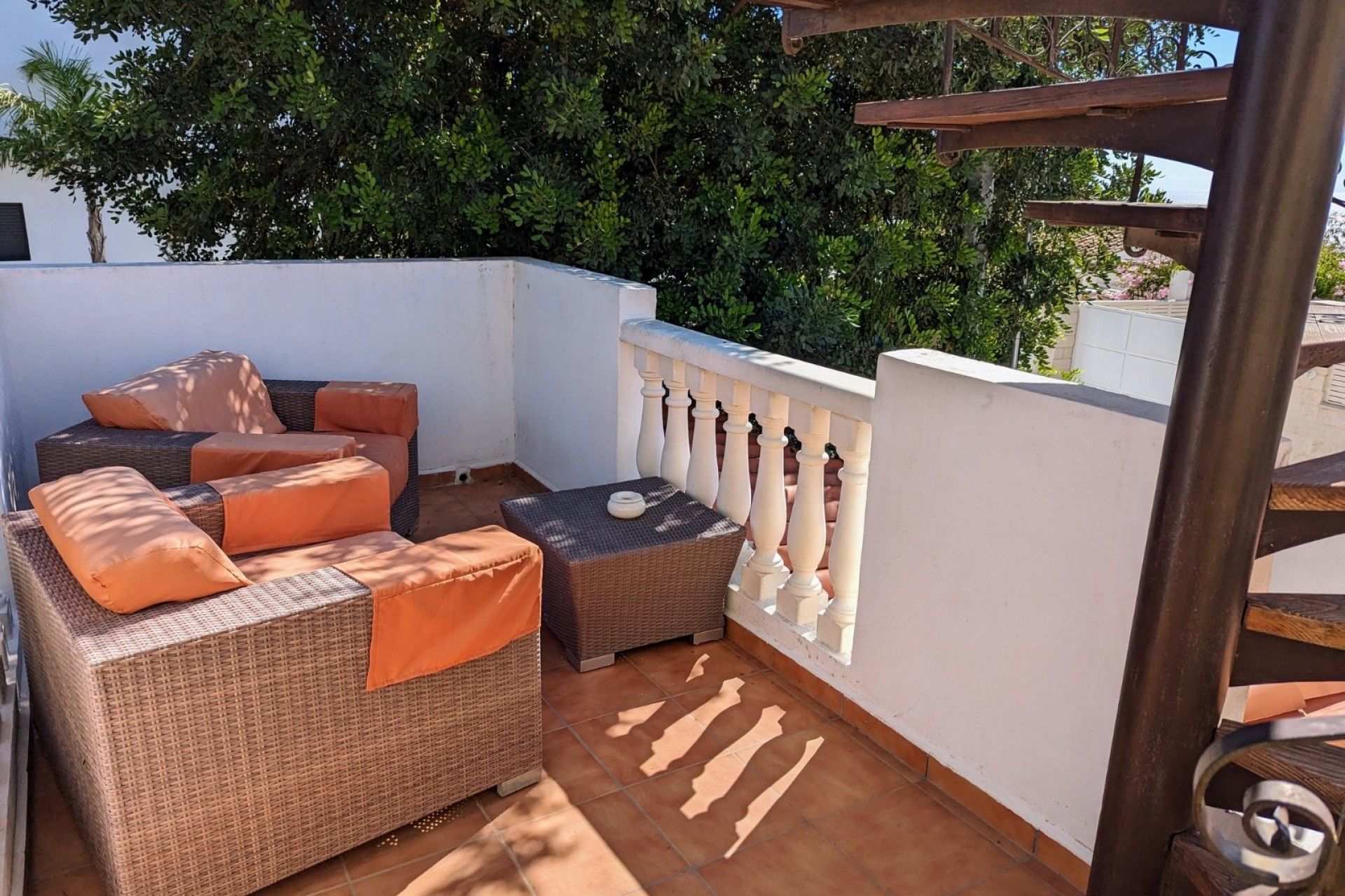 11 Bedrooms Bedrooms, ,8 BathroomsBathrooms,Villa,For Sale,1038