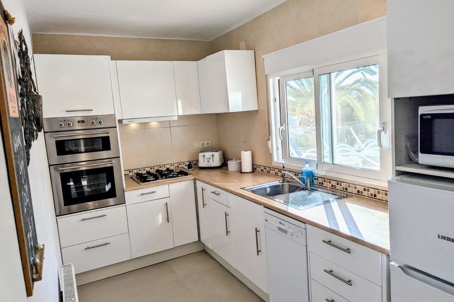 C Mar 1 Moraira, 5 Bedrooms Bedrooms, ,3 BathroomsBathrooms,Villa,For Sale,C Mar 1 Moraira,1040