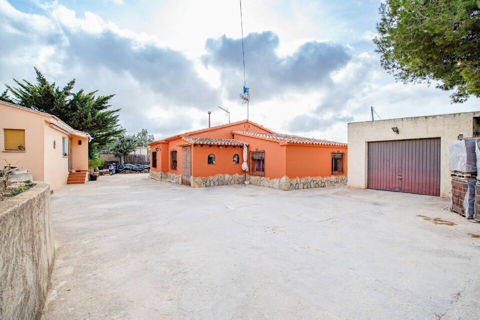 Benissa, 5 Bedrooms Bedrooms, ,1 BathroomBathrooms,Villa,For Sale,1048