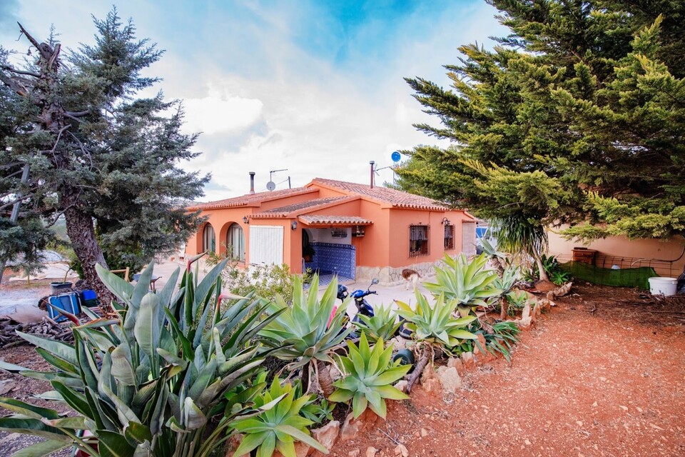 Benissa, 5 Bedrooms Bedrooms, ,1 BathroomBathrooms,Villa,For Sale,1048